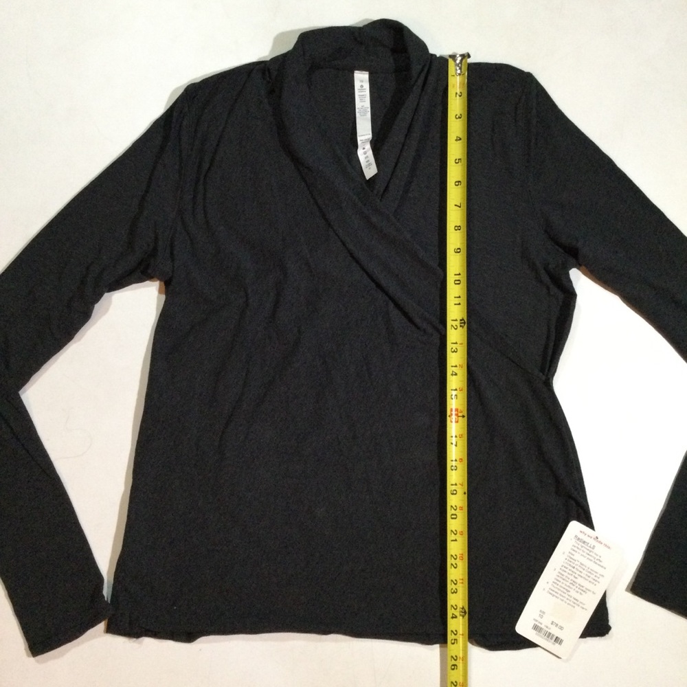 Lululemon Size 10 Radiant Long Sleeve Pullover - Picture 12 of 13